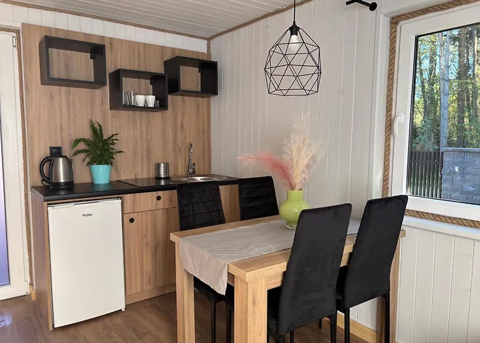 Resort Eden - Domki, Pokoje, Apartamenty